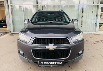 Подержанный автомобиль Chevrolet Captiva 2013 года (2 фото)
