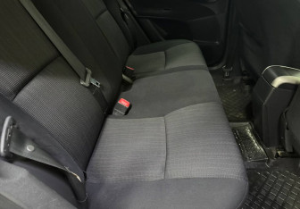 Подержанный автомобиль Toyota Auris Hatchback 2007 года (11 фото)