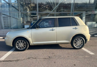 Подержанный автомобиль Lifan Smily 2011 года (7 фото)