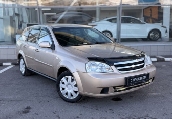 Подержанный автомобиль Chevrolet Lacetti Wagon 2006 года (3 фото)