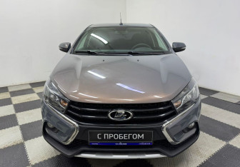 Подержанный автомобиль LADA (ВАЗ) Vesta Sedan 2021 года (2 фото)