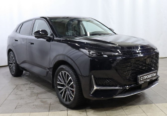 Подержанный автомобиль Changan UNI-K 2023 года (3 фото)