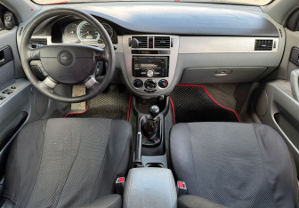 Подержанный автомобиль Chevrolet Lacetti Sedan 2008 года (10 фото)