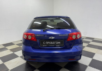 Подержанный автомобиль Chevrolet Lacetti Hatchback 2004 года (6 фото)
