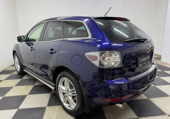 Подержанный автомобиль Mazda CX-7 2011 года (7 фото)