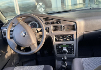 Подержанный автомобиль Daewoo Nexia Sedan 2013 года (11 фото)