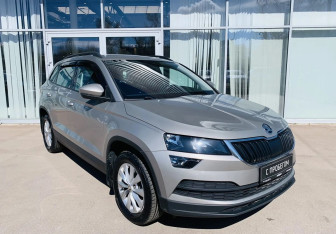 Подержанный автомобиль Skoda Karoq 2020 года (3 фото)