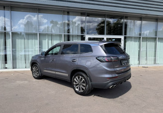 Подержанный автомобиль Chery Tiggo 8 Pro Max 2022 года (7 фото)
