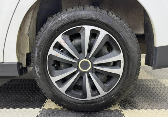 Подержанный автомобиль Nissan Almera Sedan 2013 года (12 фото)