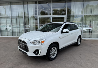 Подержанный автомобиль Mitsubishi ASX 2014 года (1 фото)
