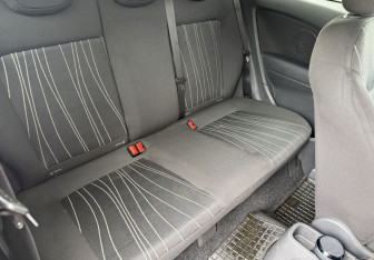 Подержанный автомобиль Opel Corsa 2008 года (11 фото)