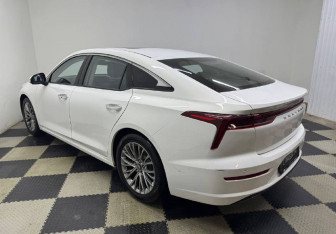 Подержанный автомобиль FAW Bestune B70 2023 года (6 фото)