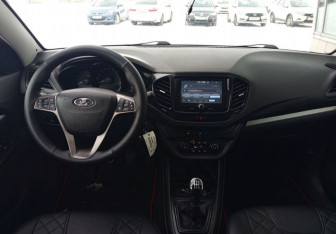 Подержанный автомобиль LADA (ВАЗ) Vesta Sedan 2017 года (10 фото)