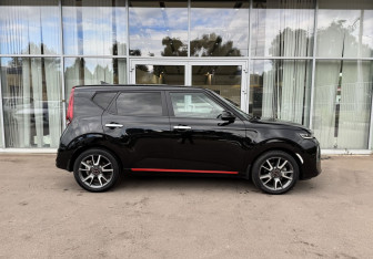 Подержанный автомобиль Kia Soul 2020 года (4 фото)