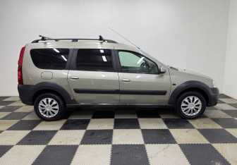 Подержанный автомобиль LADA (ВАЗ) Largus Wagon 2017 года (4 фото)