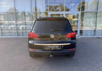 Подержанный автомобиль Volkswagen Tiguan 2013 года (6 фото)
