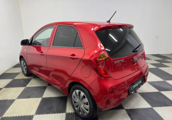 Подержанный автомобиль Kia Picanto 2013 года (7 фото)