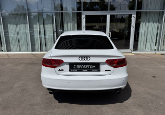 Подержанный автомобиль Audi A5 Liftback 2010 года (6 фото)