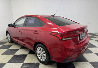 Подержанный автомобиль Hyundai Solaris Sedan 2017 года (7 фото)