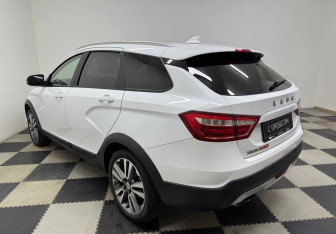 Подержанный автомобиль LADA (ВАЗ) Vesta Wagon 2019 года (7 фото)