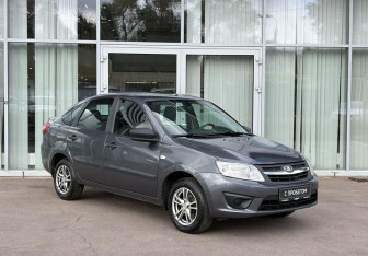 Подержанный автомобиль LADA (ВАЗ) Granta Liftback 2017 года (3 фото)