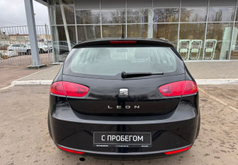 Подержанный автомобиль SEAT Leon Hatchback 2012 года (6 фото)