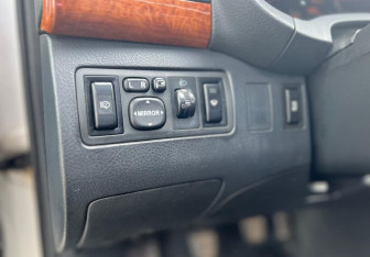 Подержанный автомобиль Toyota Avensis Sedan 2007 года (13 фото)