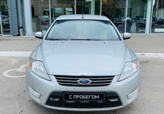 Подержанный автомобиль Ford Mondeo Sedan 2010 года (2 фото)