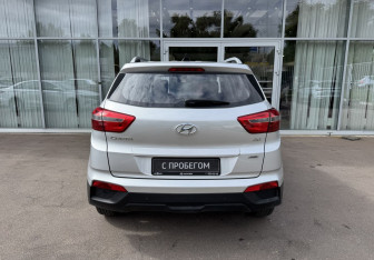 Подержанный автомобиль Hyundai Creta 2017 года (6 фото)