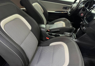 Подержанный автомобиль Kia Ceed Hatchback 2014 года (9 фото)