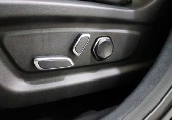 Подержанный автомобиль Changan UNI-K 2023 года (12 фото)