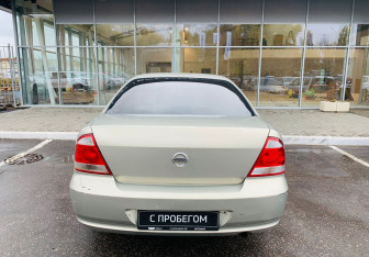 Подержанный автомобиль Nissan Almera Classic 2007 года (6 фото)