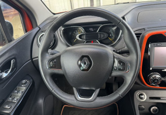 Подержанный автомобиль Renault Kaptur 2016 года (10 фото)