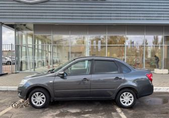 Подержанный автомобиль LADA (ВАЗ) Granta Sedan 2017 года (8 фото)