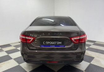 Подержанный автомобиль LADA (ВАЗ) Vesta Sedan 2021 года (6 фото)