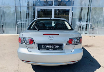 Подержанный автомобиль Mazda 6 Liftback 2006 года (6 фото)