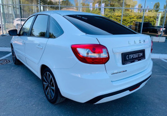 Подержанный автомобиль LADA (ВАЗ) Granta Hatchback 2022 года (7 фото)