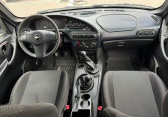 Подержанный автомобиль Chevrolet Niva 2016 года (10 фото)