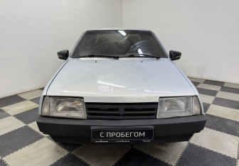 Подержанный автомобиль LADA (ВАЗ) 21099 2004 года (2 фото)