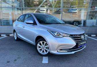 Подержанный автомобиль Changan Alsvin 2023 года (3 фото)
