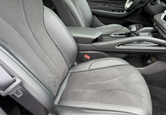 Подержанный автомобиль Geely Monjaro 2025 года (9 фото)