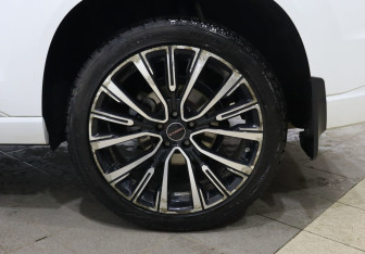 Подержанный автомобиль Exeed VX 2022 года (8 фото)