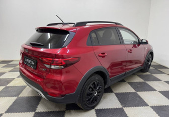 Подержанный автомобиль Kia Rio Hatchback 2018 года (5 фото)