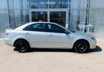 Подержанный автомобиль Mazda 6 Liftback 2006 года (4 фото)
