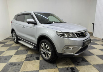 Подержанный автомобиль Geely Atlas 2019 года (3 фото)