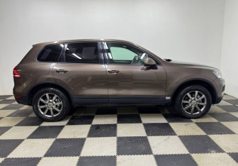 Подержанный автомобиль Volkswagen Touareg 2012 года (4 фото)