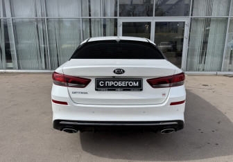 Подержанный автомобиль Kia Optima Sedan 2020 года (6 фото)