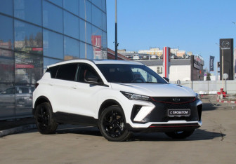 Подержанный автомобиль Geely Coolray 2024 года (3 фото)