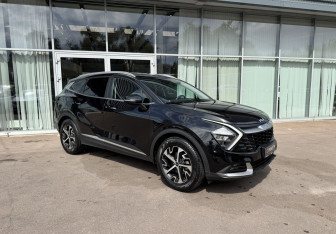 Подержанный автомобиль Kia Sportage 2023 года (3 фото)