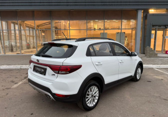 Подержанный автомобиль Kia Rio Hatchback 2019 года (5 фото)